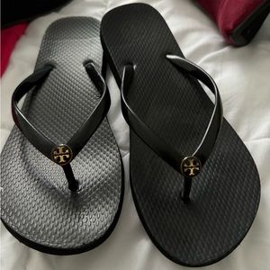Tory Burch flip flop